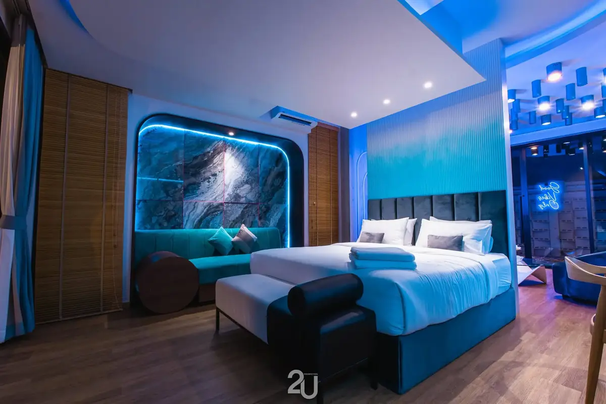 Blue Hawaiian suite with backlit blue wall